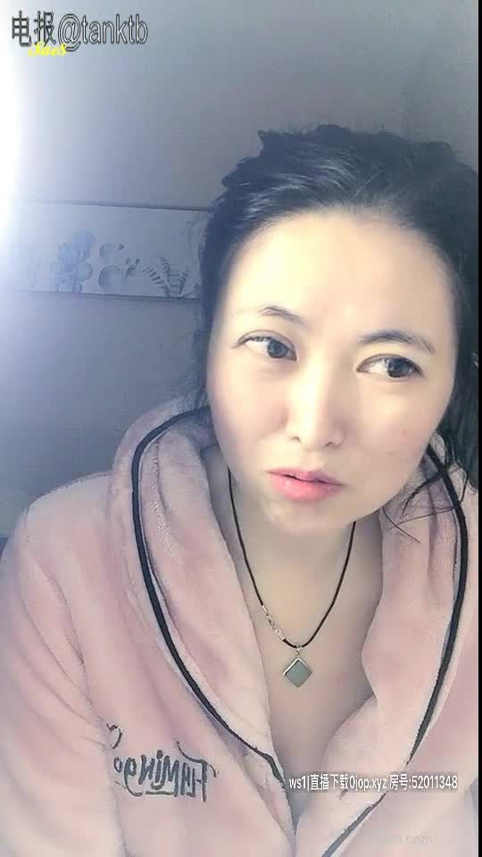 浙江极品中年阿姨护士长紧致身材丰满大波上班时间露奶5